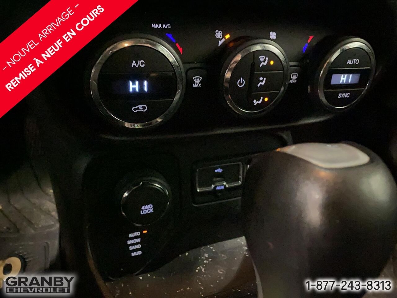 Jeep Renegade 4 RM, 4 portes, North | 25-1174A 2015 Orange Granby - photo #16