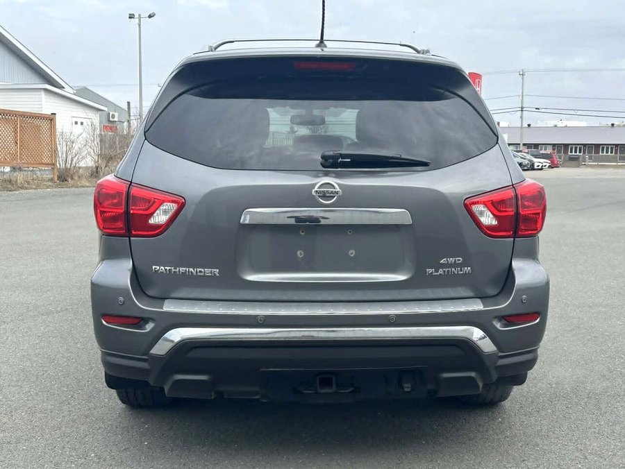 2018 Nissan Pathfinder 2018 Grey