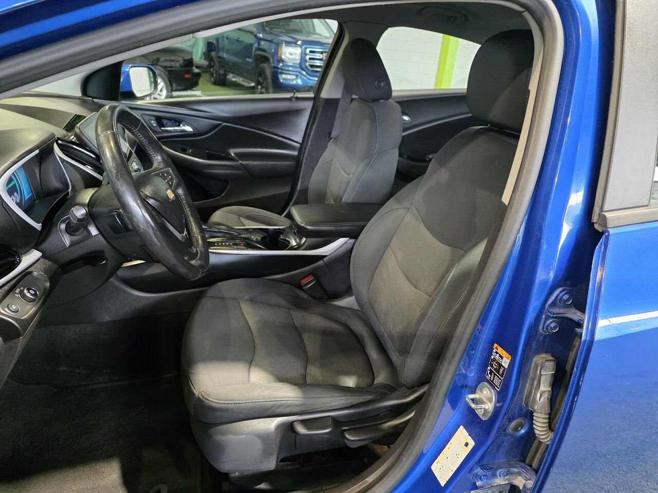2016 Chevrolet Volt Blue  - photo #9