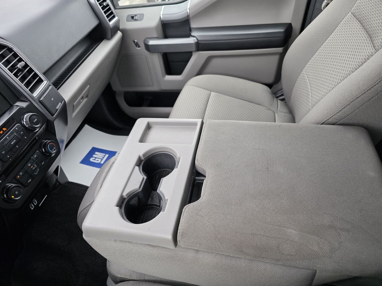 Ford F-150 Cab SuperCrew 4RM 157 po XLT 2016 Noir Rouyn-Noranda - photo #14