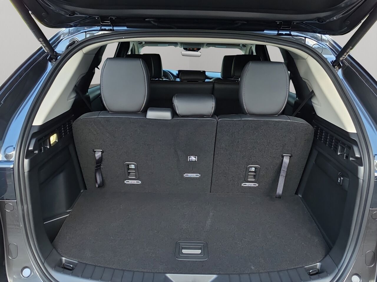 Mazda CX-90 hybride léger GS-L TI 2026 Gris mécanique métallisé Val-David - photo #22