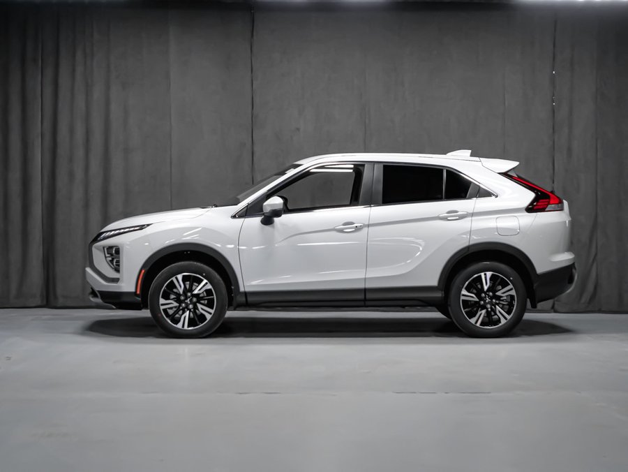 2026 Mitsubishi Eclipse Cross SE White Diamond