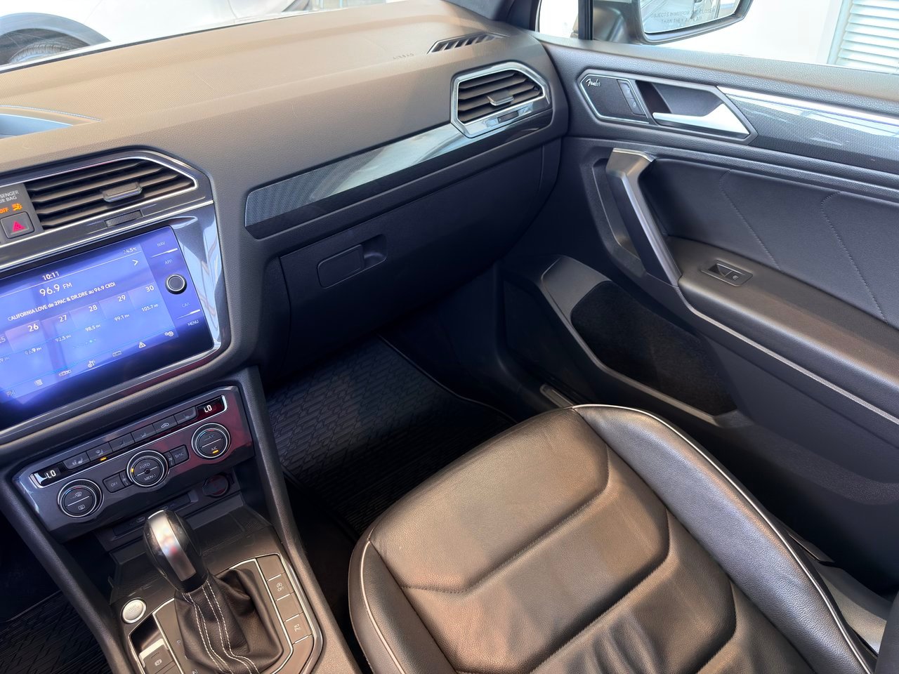 2021 Volkswagen Tiguan Silver Notre-Dame-des-Prairies - photo #6