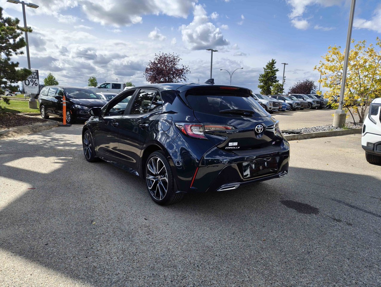 2022 Toyota Corolla Hatchback CVT | Heated Seats/Steering Wheel Blue Sherwood Park - photo #4