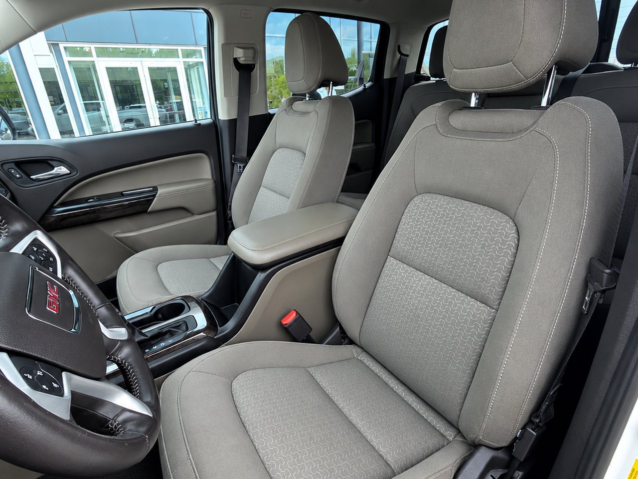 2018 GMC Canyon SLE White Granby - photo #11