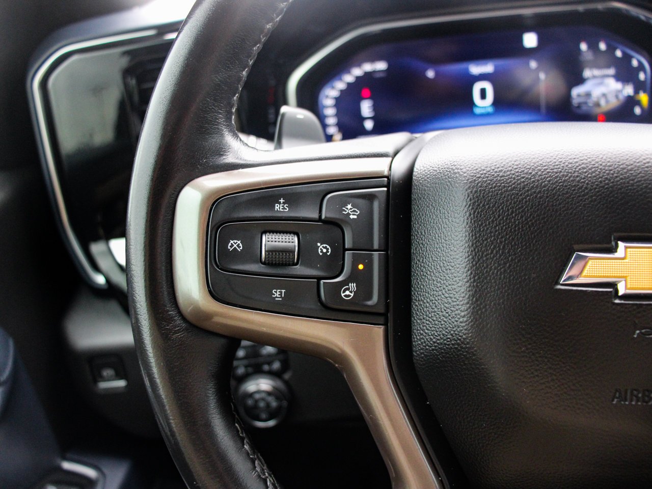 2022 Chevrolet Silverado 1500 4WD Crew Cab 147 High Country Blue Sherwood Park - photo #20