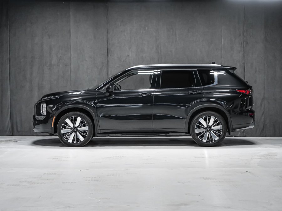 2026 Mitsubishi Outlander Black Diamond