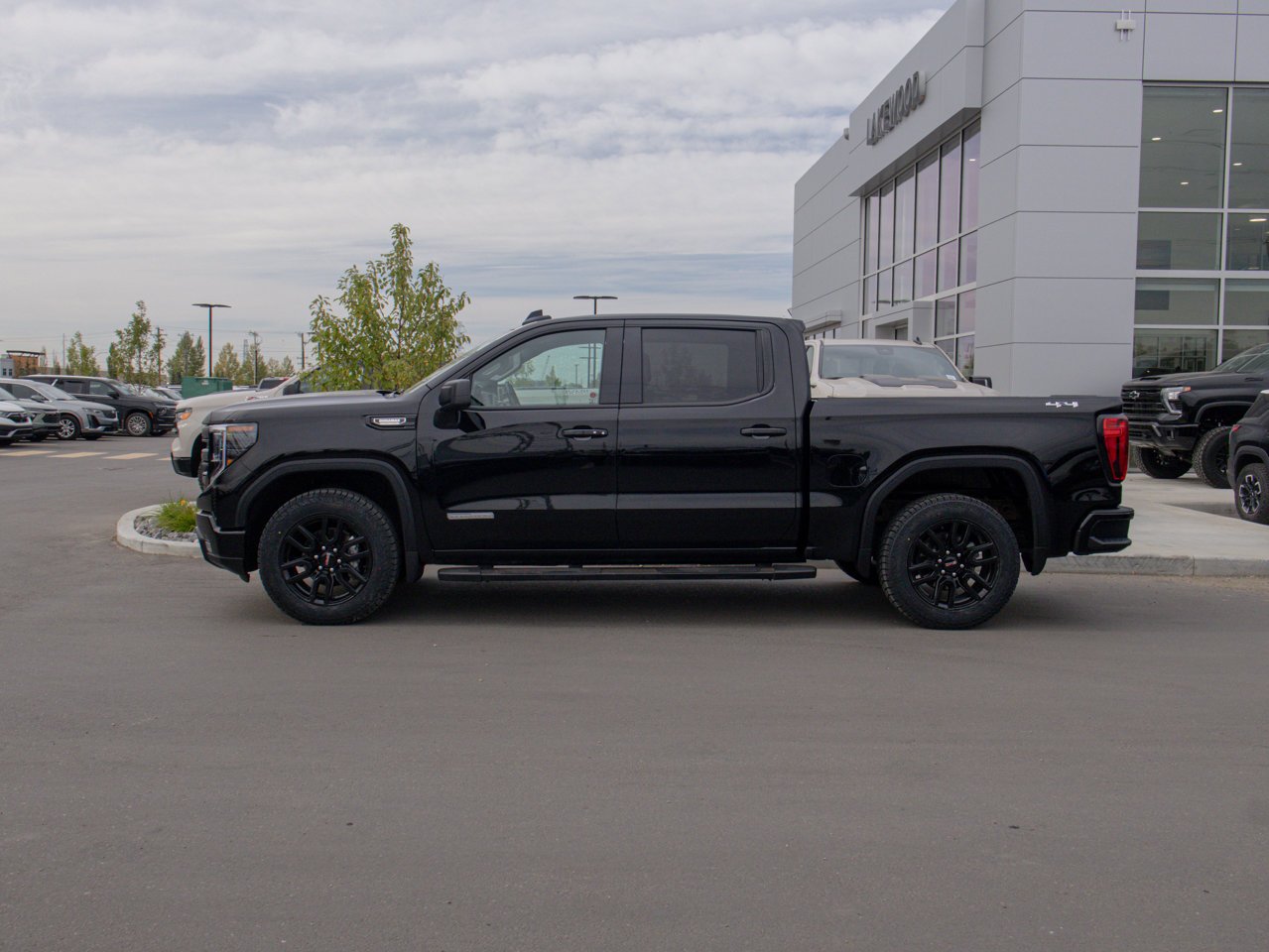 2024 GMC Sierra 1500 4WD Crew Cab 147 Elevation Black Sherwood Park - photo #6