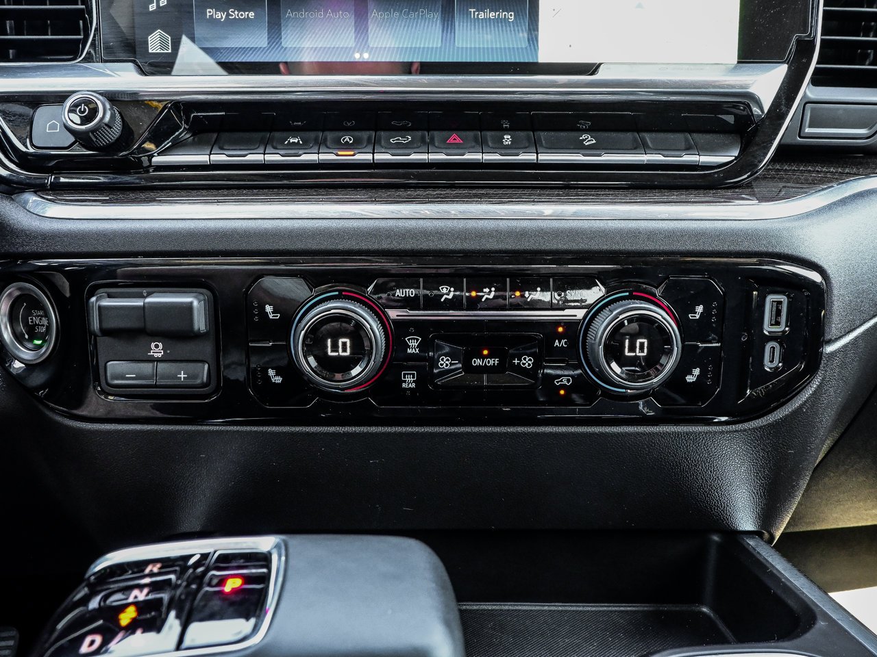 2025 Chevrolet Silverado 1500 4WD Crew Cab 147 LT Trail Boss White Sherwood Park - photo #28
