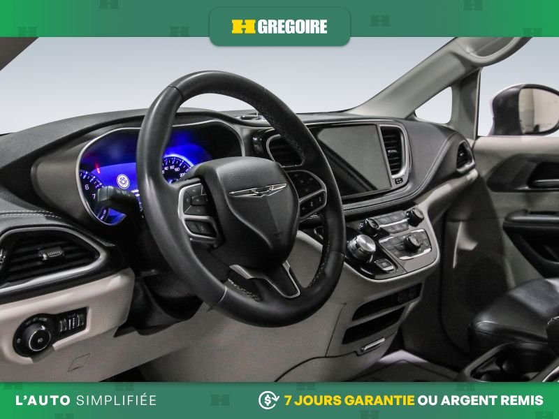 2023 Chrysler Pacifica White Saint-Eustache - photo #11