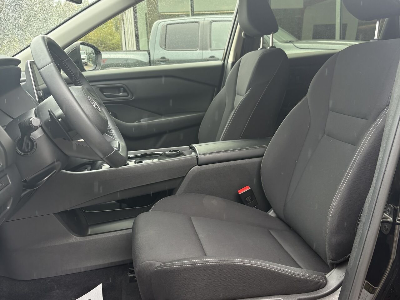 2024 Nissan Rogue S Black Mont-Laurier - photo #8