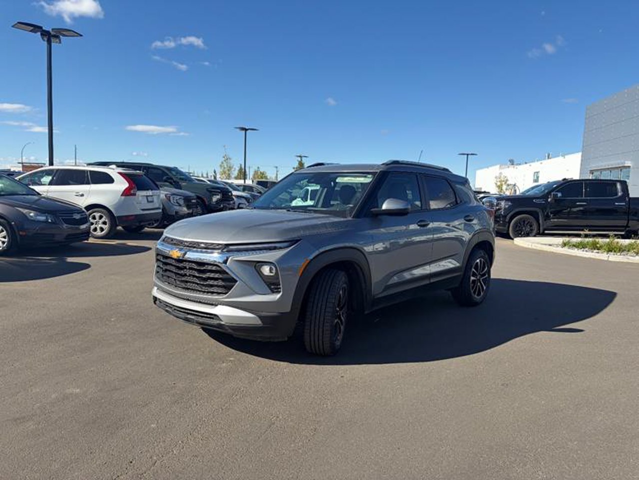 2025 Chevrolet Trailblazer AWD 4dr LT Grey Sherwood Park - photo #2