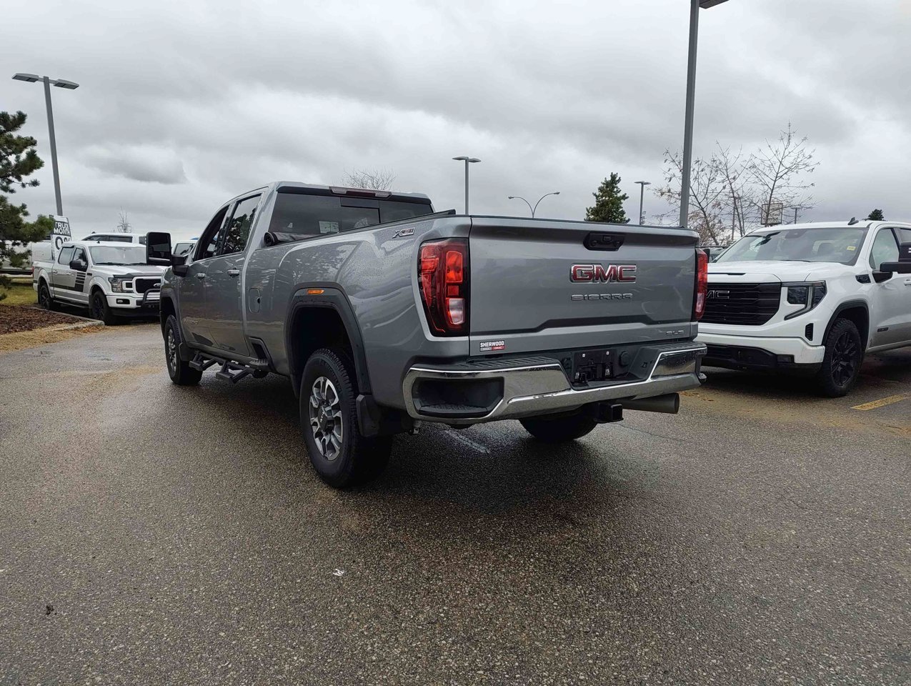 2026 GMC Sierra 3500HD 4WD Crew Cab 172 SLE Grey Sherwood Park - photo #4
