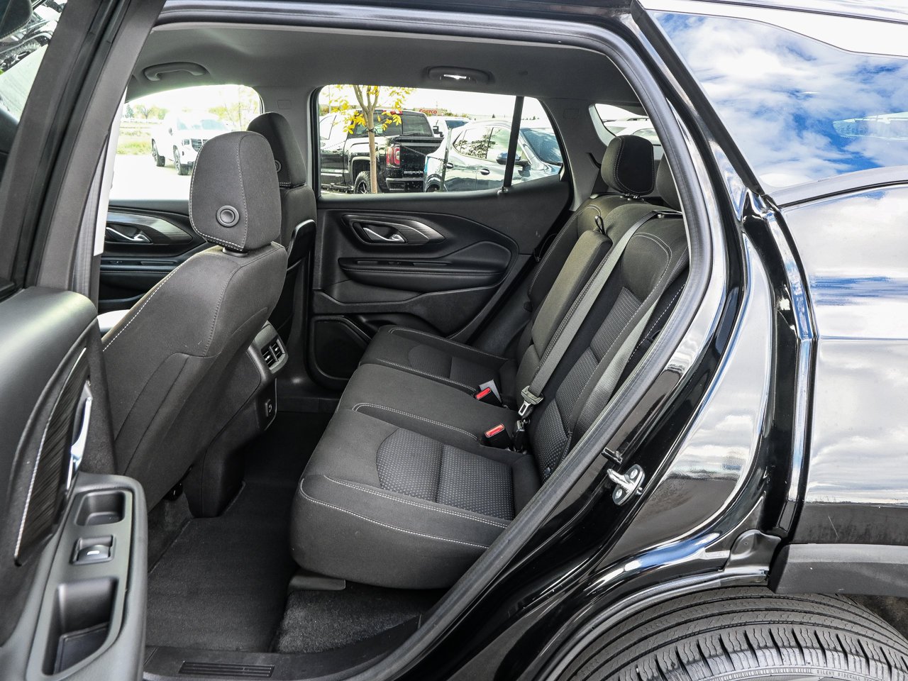 2024 GMC Terrain AWD 4dr SLE Black Sherwood Park - photo #30