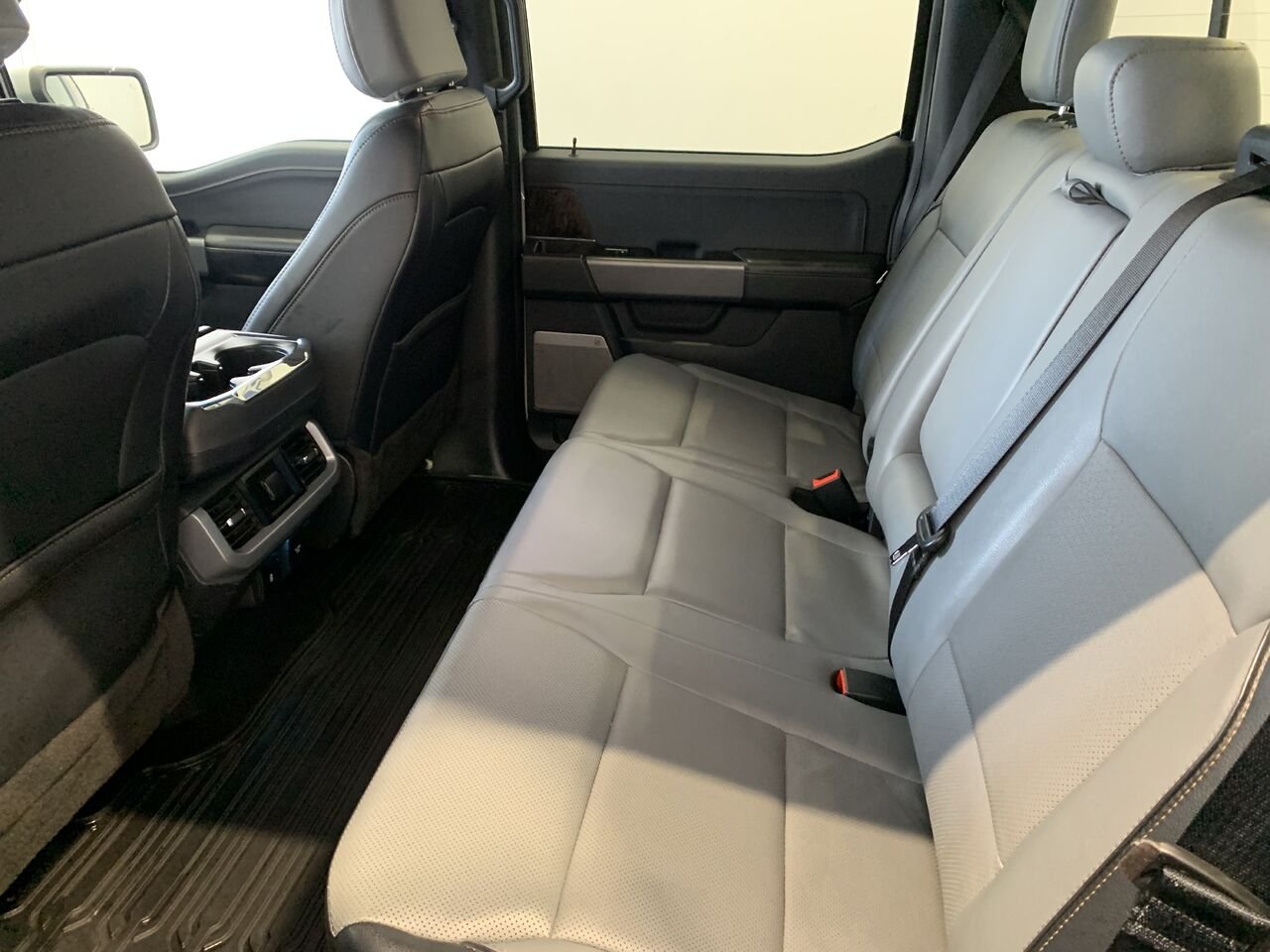 Ford F-150 Lightning LARIAT LARIAT cabine SuperCrew 4RM caisse de 5,5 pi 2023 Gris Châteauguay - photo #27