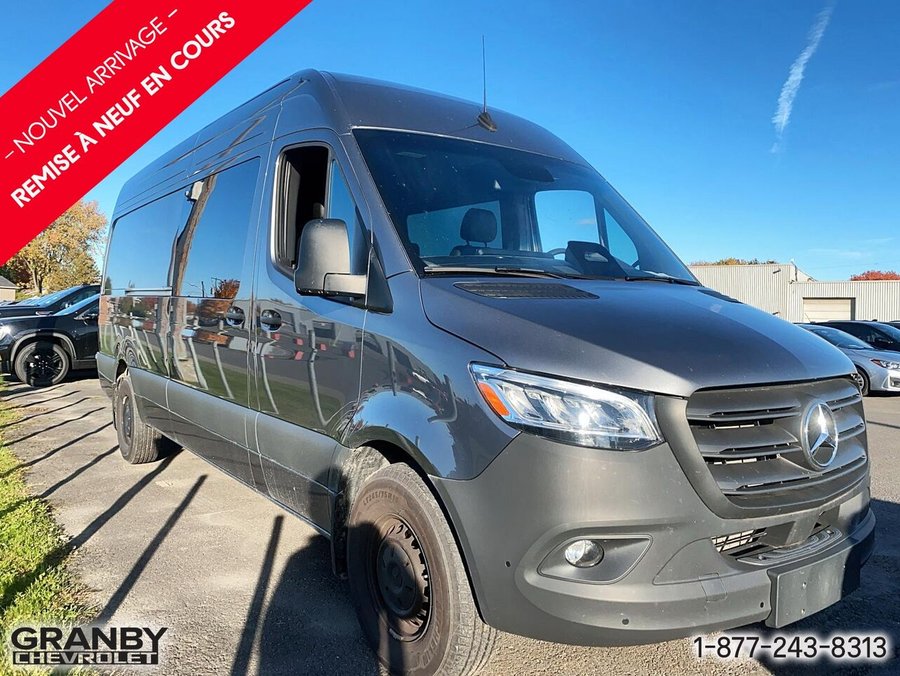 Mercedes-Benz Sprinter fourgonnette utilitaire 2500 4 cyl. en ligne diesel toit surélevé 170 po 2025 Gris