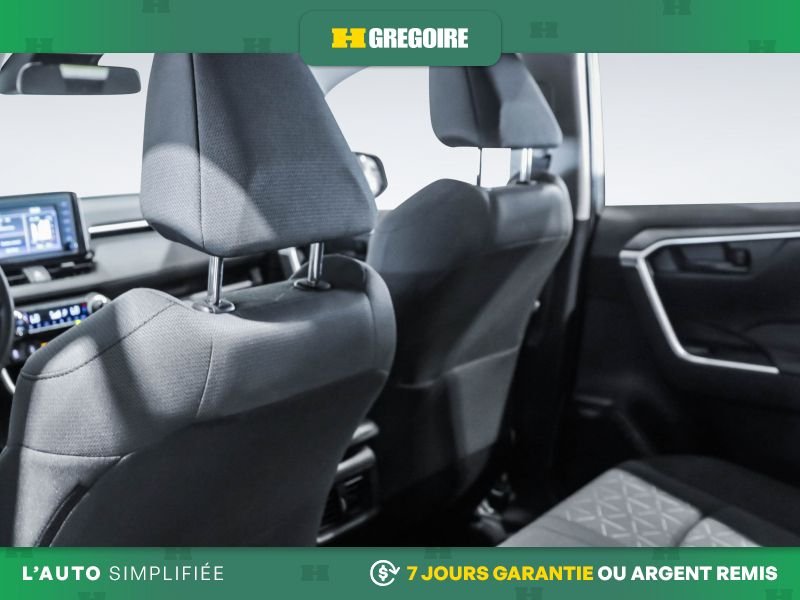 2022 Toyota Rav 4 Silver Blainville - photo #21