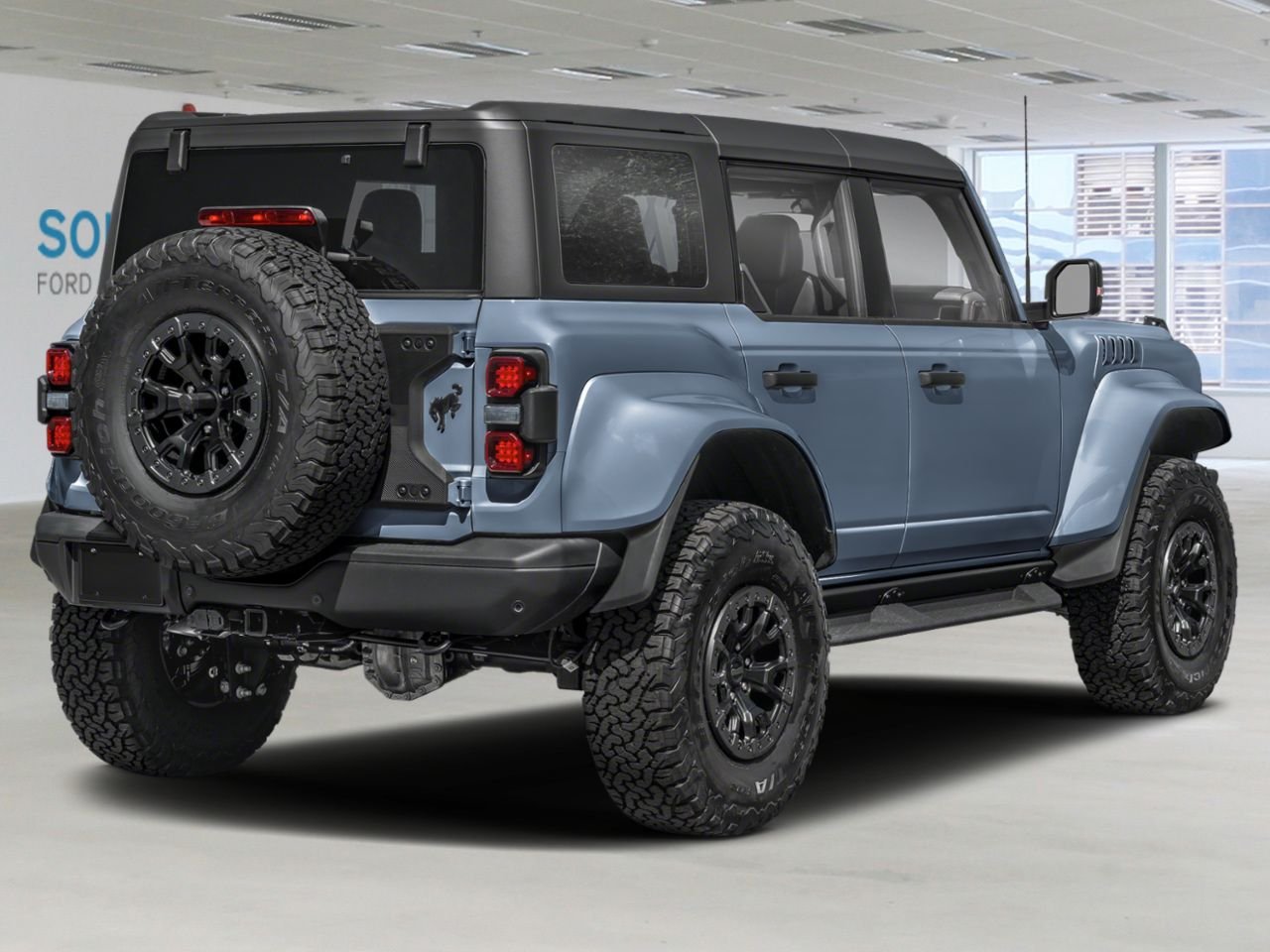 2024 Ford Bronco Azure Grey Metallic Tri-Coat Châteauguay - photo #1