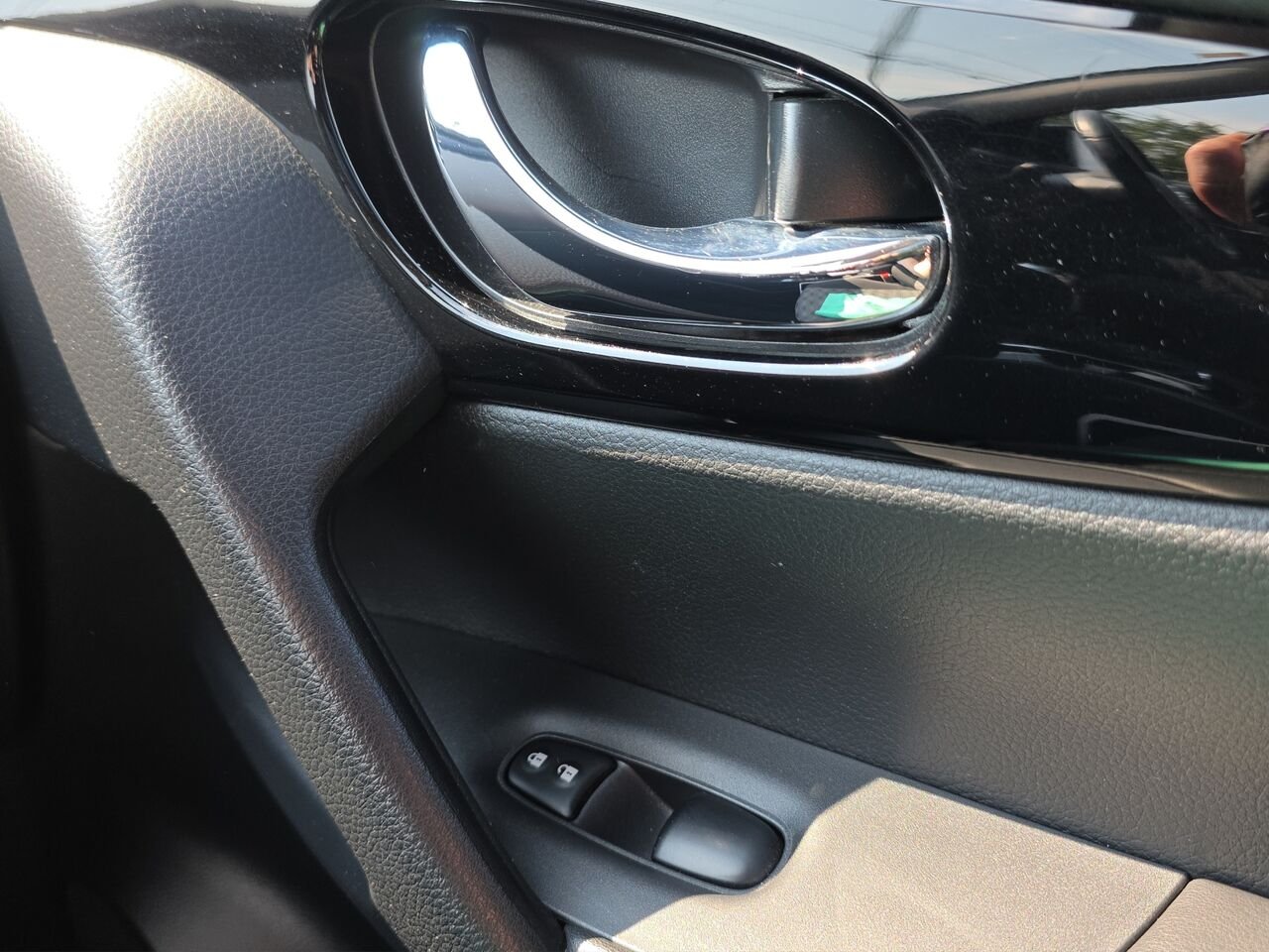 Nissan Qashqai SV TI CVT, Sièges chauffants avant, Toit ouvrant, Volant chauffant 2023 Noir Val-David - photo #16
