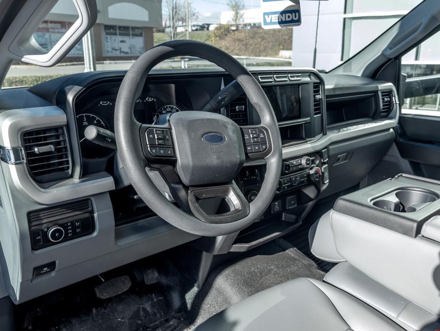 Ford SUPER DUTY F-450 DRW XL NEUF!!! 2024 Blanc