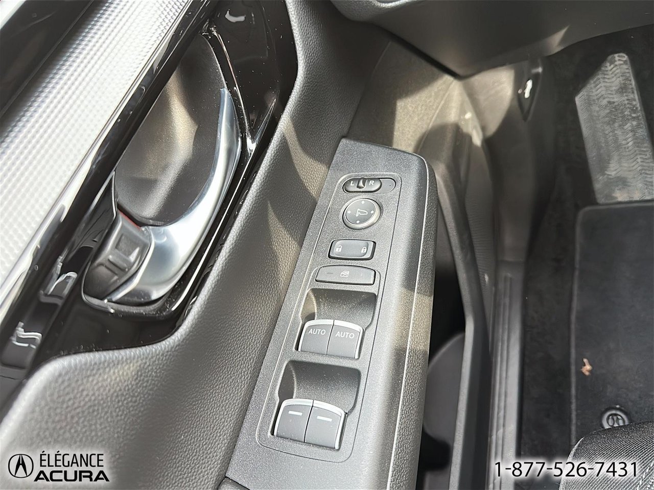 Honda CR-V Sport | A8888 2025 Blanc Granby - photo #13