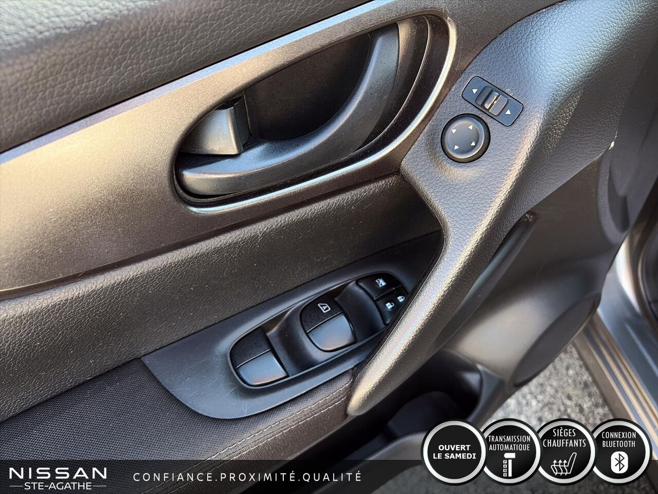 Nissan Qashqai S TI | AUTOMATIQUE | GROUPE COMMODITÉ | UN SEUL PROPRIÉTAIRE 2019 Gris Saint-Jérôme - photo #12
