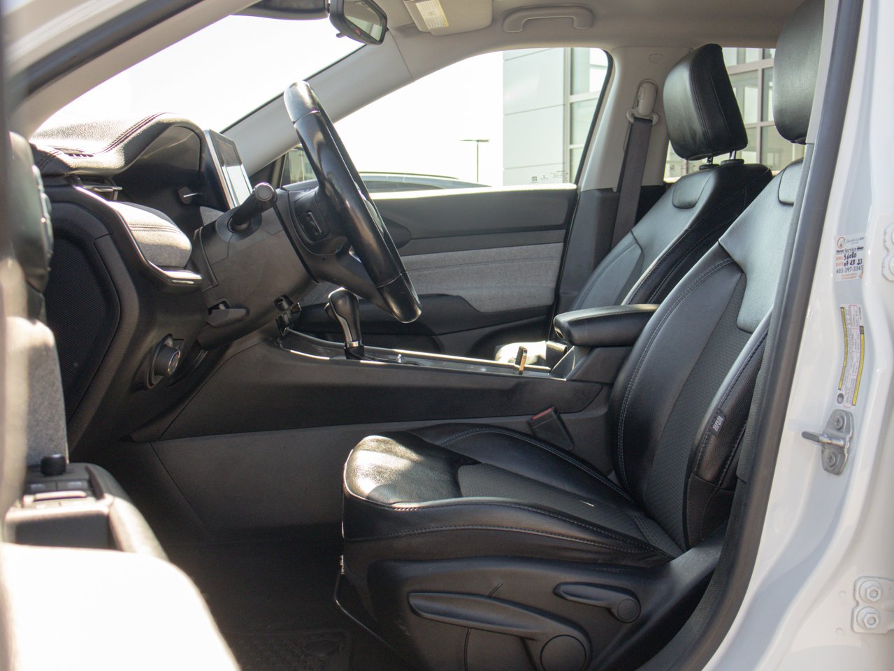 2022 Jeep Compass North 4x4 White Sherwood Park - photo #16