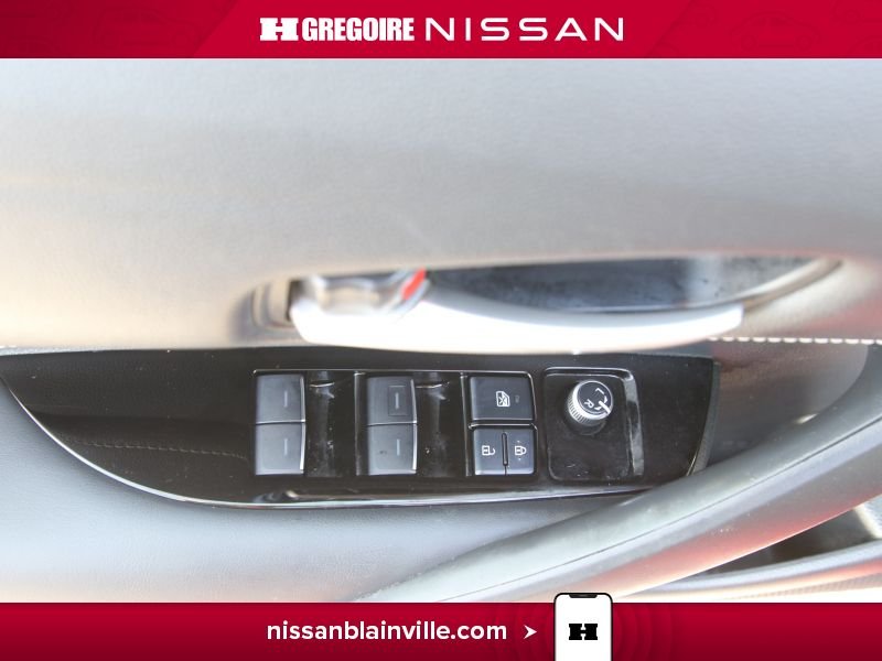 2021 Toyota Corolla Red Saint-Eustache - photo #22