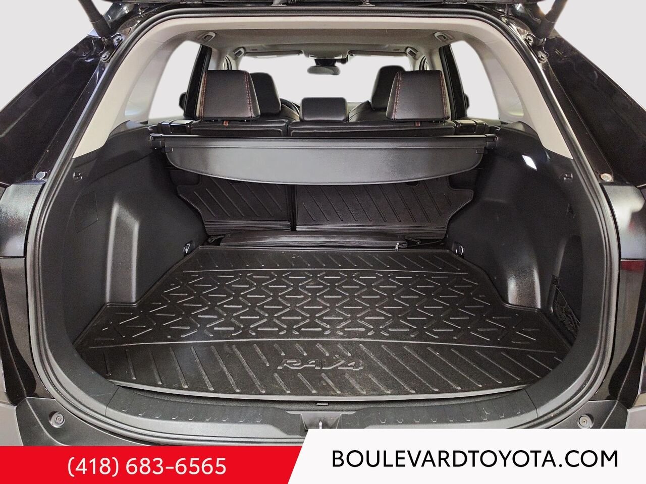 2024 Toyota RAV4 97734B-130 | TRAIL Midnight Black Metallic Québec - photo #20