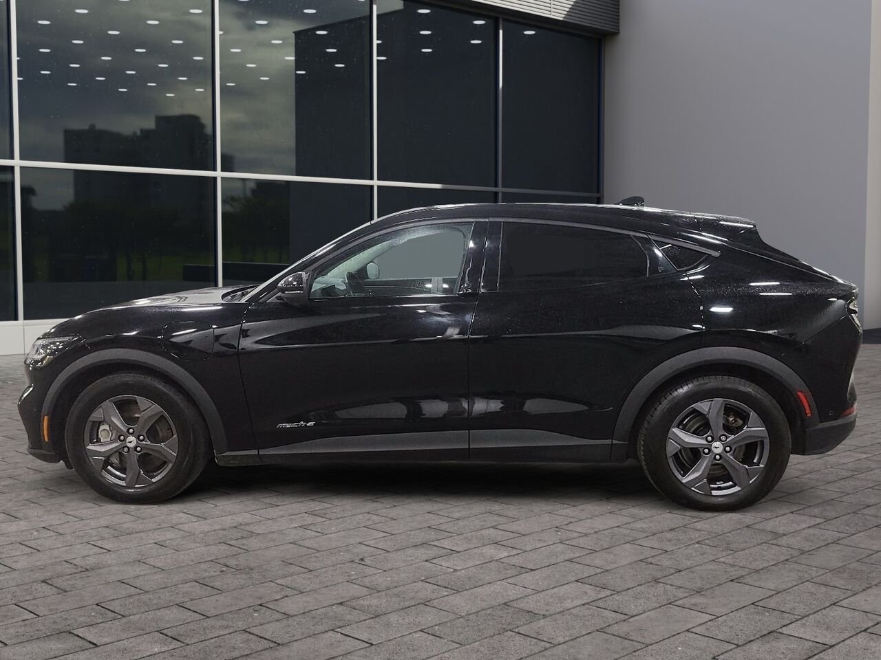 2023 Ford Mustang Mach-E SELECT Québec - photo #7