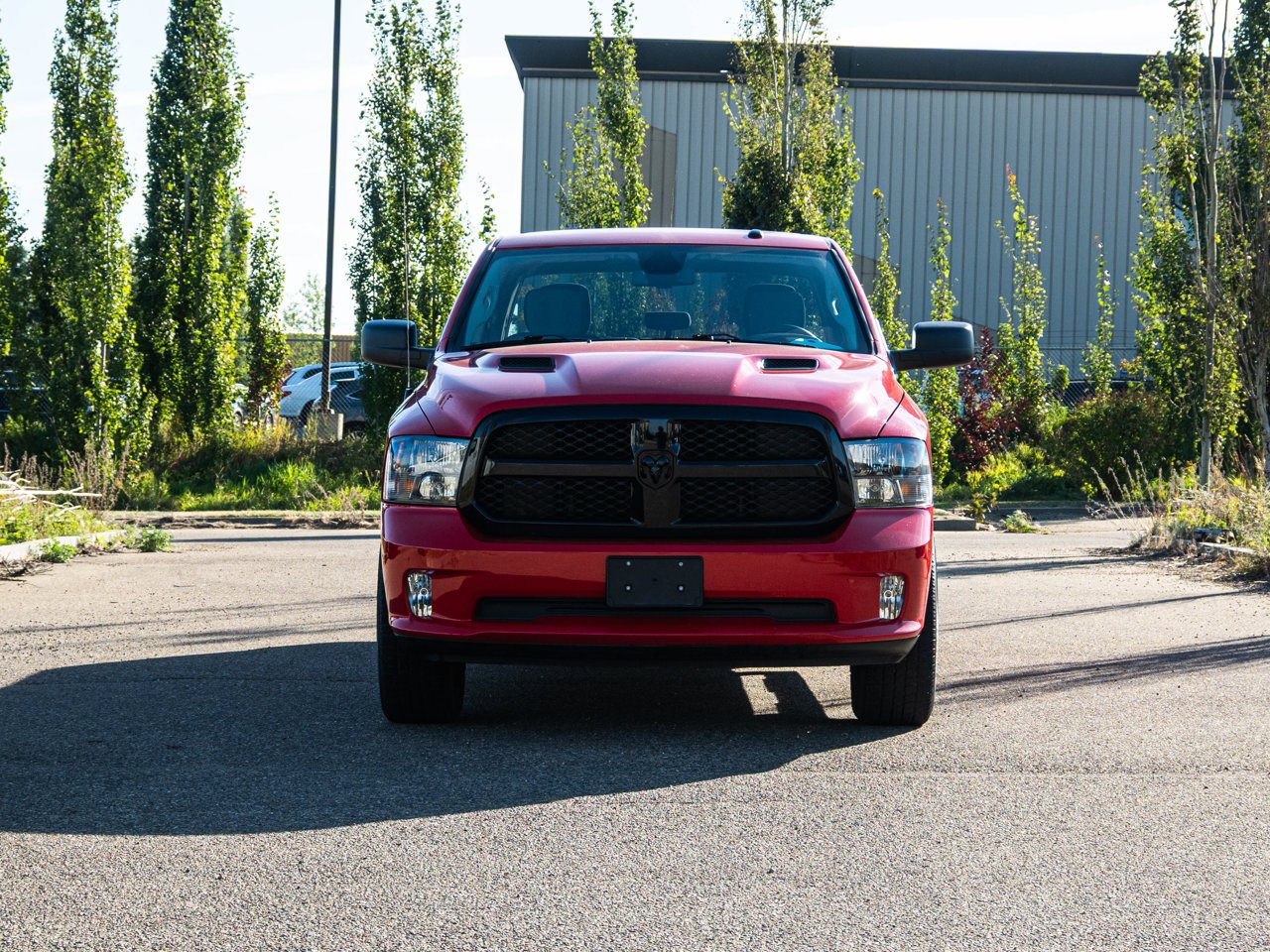 2022 Ram 1500 Classic Express 4x4 Crew Cab 5'7 Box Red Sherwood Park - photo #2