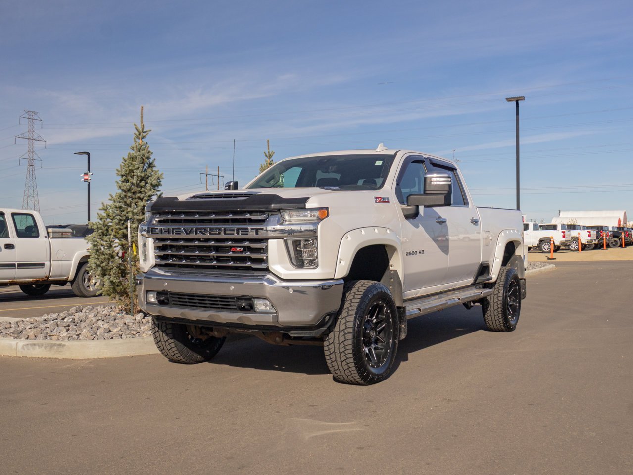 2020 Chevrolet Silverado 2500HD 4WD Crew Cab 159 LTZ White Sherwood Park - photo #3