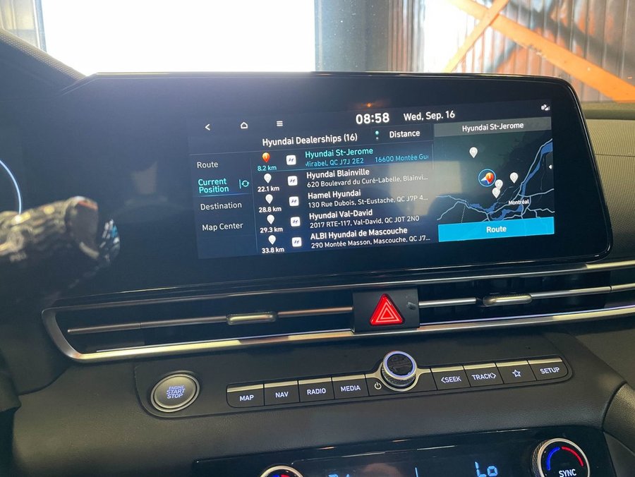 Hyundai Elantra PREFERRED AUTO *TOIT* NAV SIÈGES CHAUFF CARPLAY 2025 gray