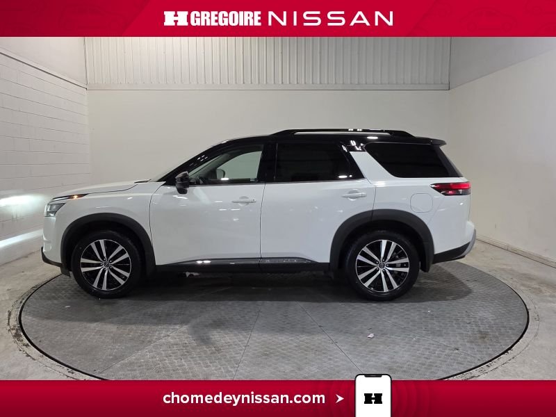 Nissan Pathfinder 2024 Blanc Laval - photo #4