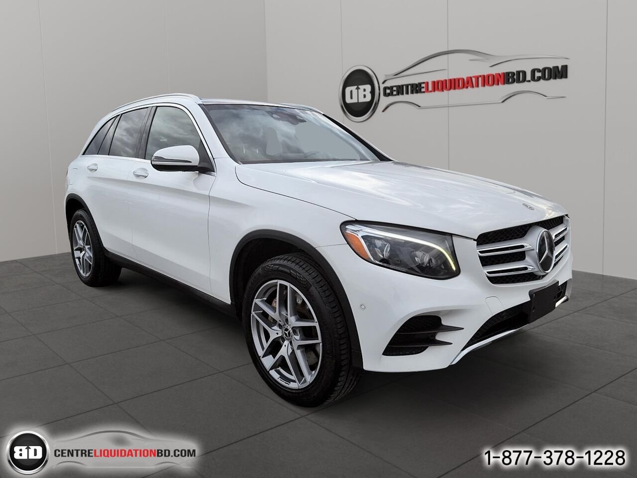 2017 Mercedes-Benz GLC GLC 300 4 portes 4MATIC | BD0430 White Granby - photo #2