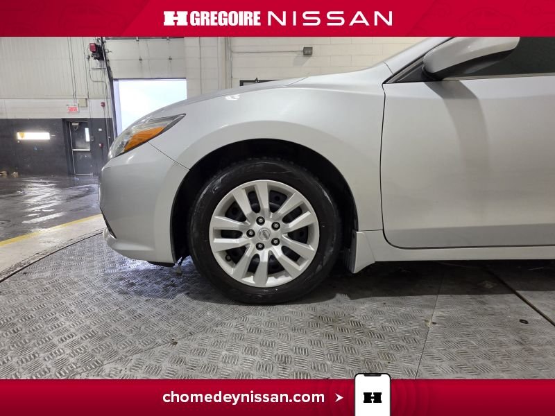 Nissan Altima 2016 Argent Laval - photo #11