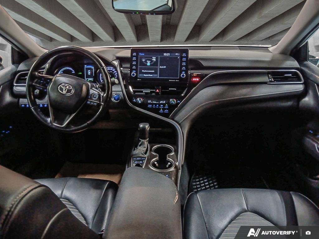 2021 Toyota Camry 2602151A | Hybrid SE White Edmonton - photo #23
