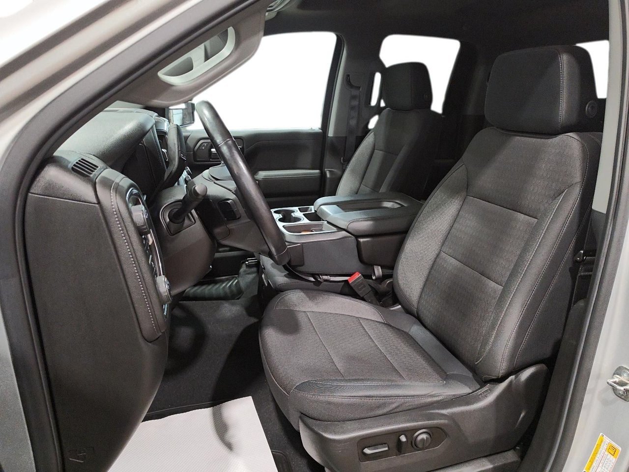2020 Chevrolet Silverado 1500 LT Grey Baie-Comeau - photo #7