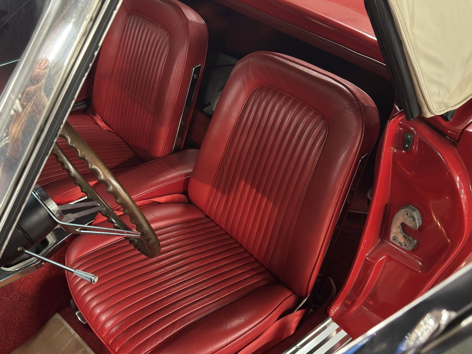 Chevrolet Corvette 1964 Rouge Montréal - photo #12