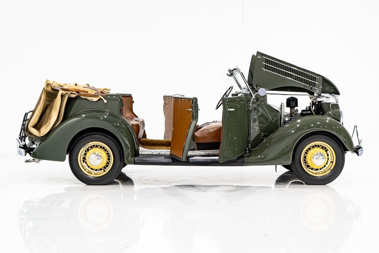 Ford Model 48 Phaeton PRIX EN USD | Beautifully presented in original condition 1936 Vert Montréal - photo #28