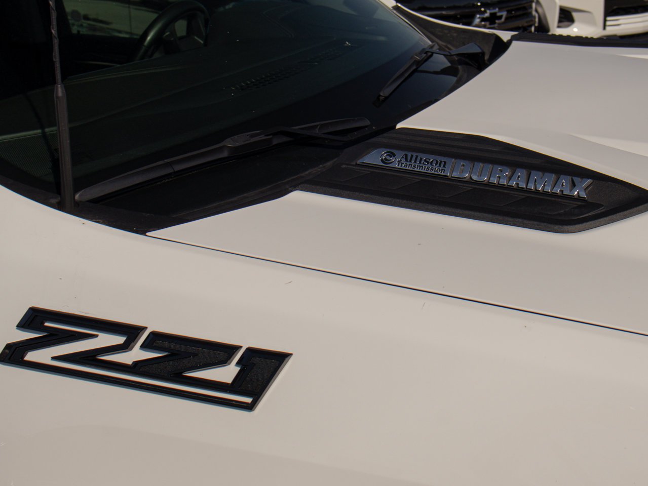 2024 Chevrolet Silverado 2500HD 4WD Crew Cab 159 LTZ White Sherwood Park - photo #15