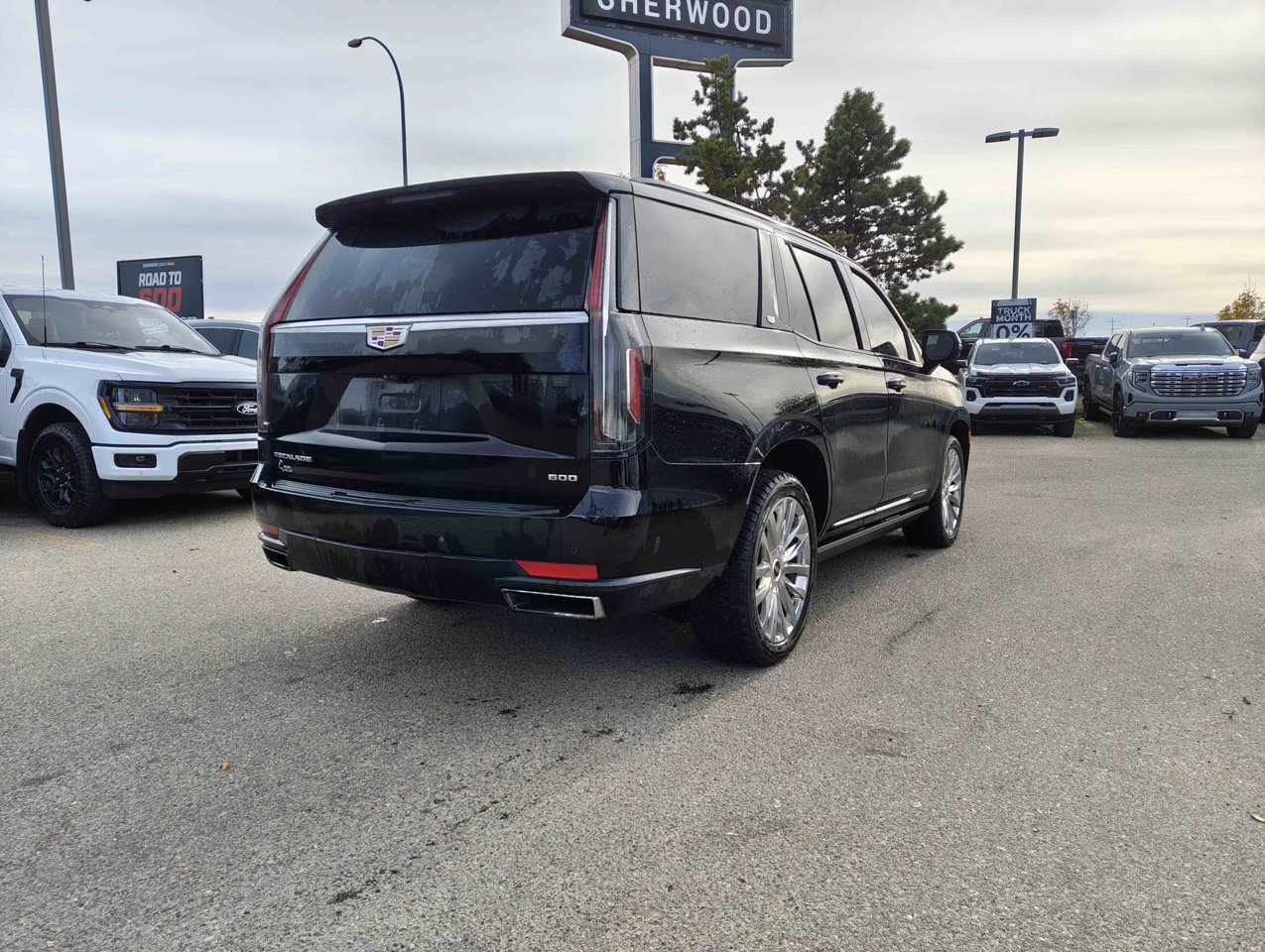 2021 Cadillac Escalade 4WD 4dr Premium Luxury Black Sherwood Park - photo #5