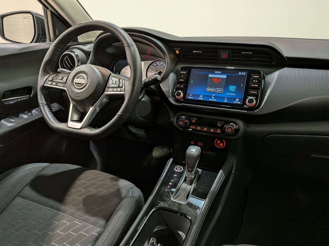 2024 Nissan Kicks SV FWD Black Val-David - photo #17