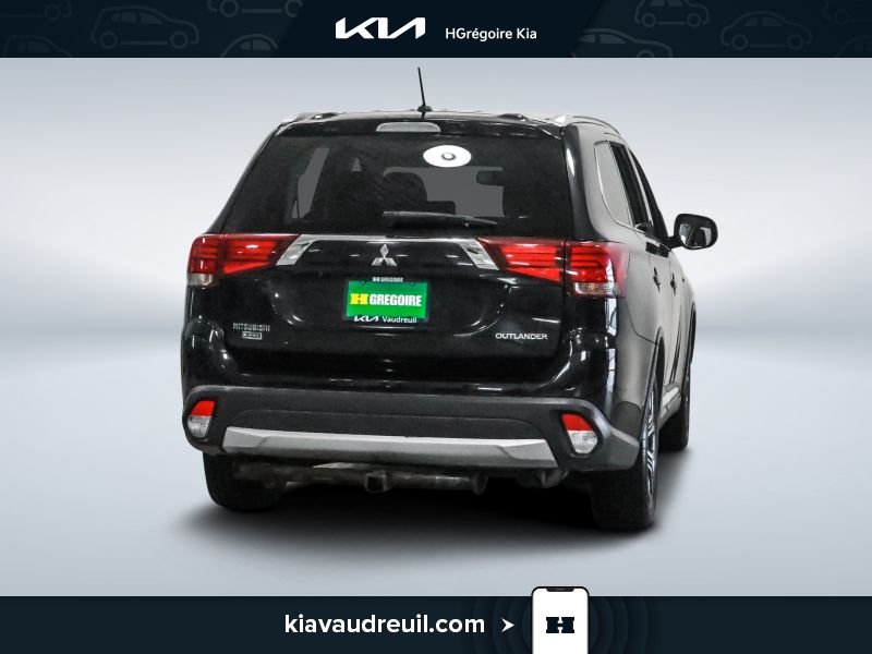 2016 Mitsubishi Outlander Black Laval - photo #6