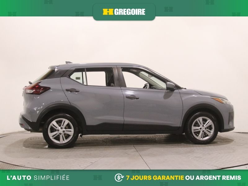 2022 Nissan Kicks Grey Blainville - photo #10