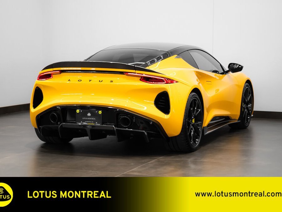 2025 Lotus Emira 2025 Yellow