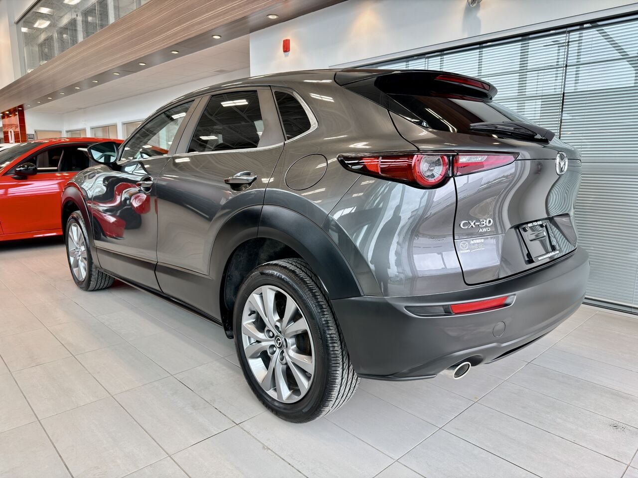2024 Mazda CX-30 Grey Notre-Dame-des-Prairies - photo #8
