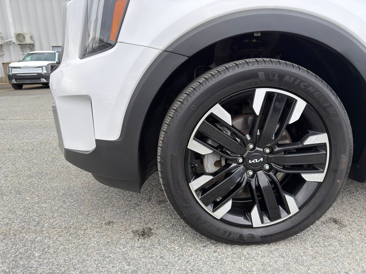 2023 Kia Telluride White Thetford Mines - photo #7