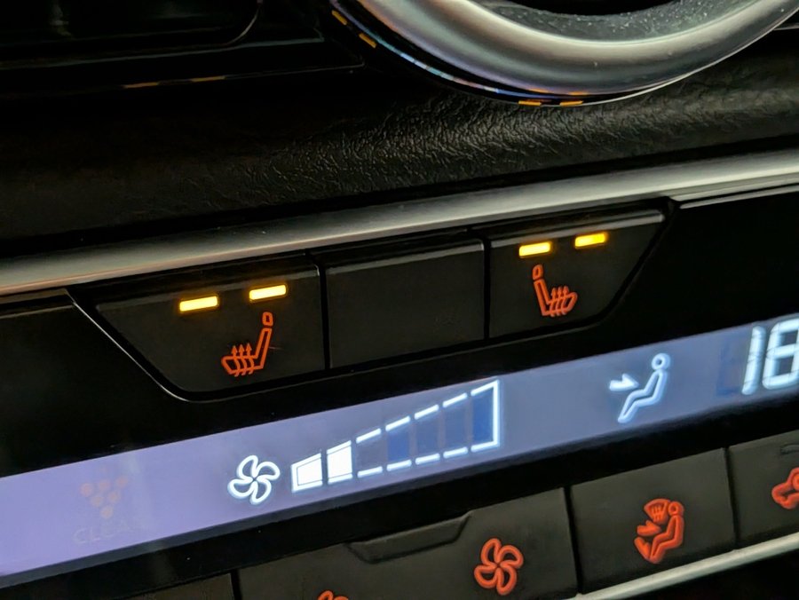 Nissan Sentra SV CVT 2021 Noir