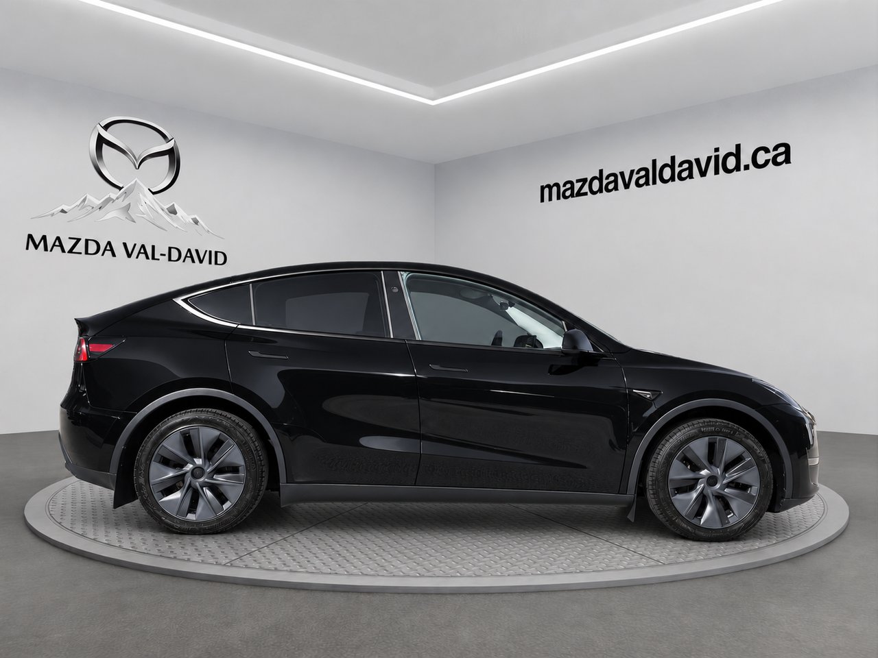 Tesla Model Y Longue autonomie PA 2024 Noir Val-David - photo #6